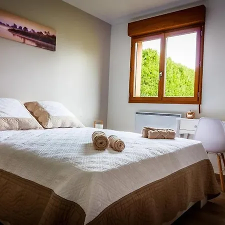 לינה וארוחת בוקר Le Verger Du Mesnil 3*