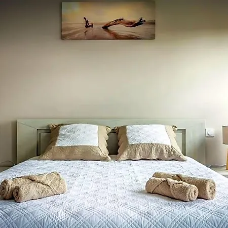 Le Verger Du Mesnil Bed & Breakfast 3*